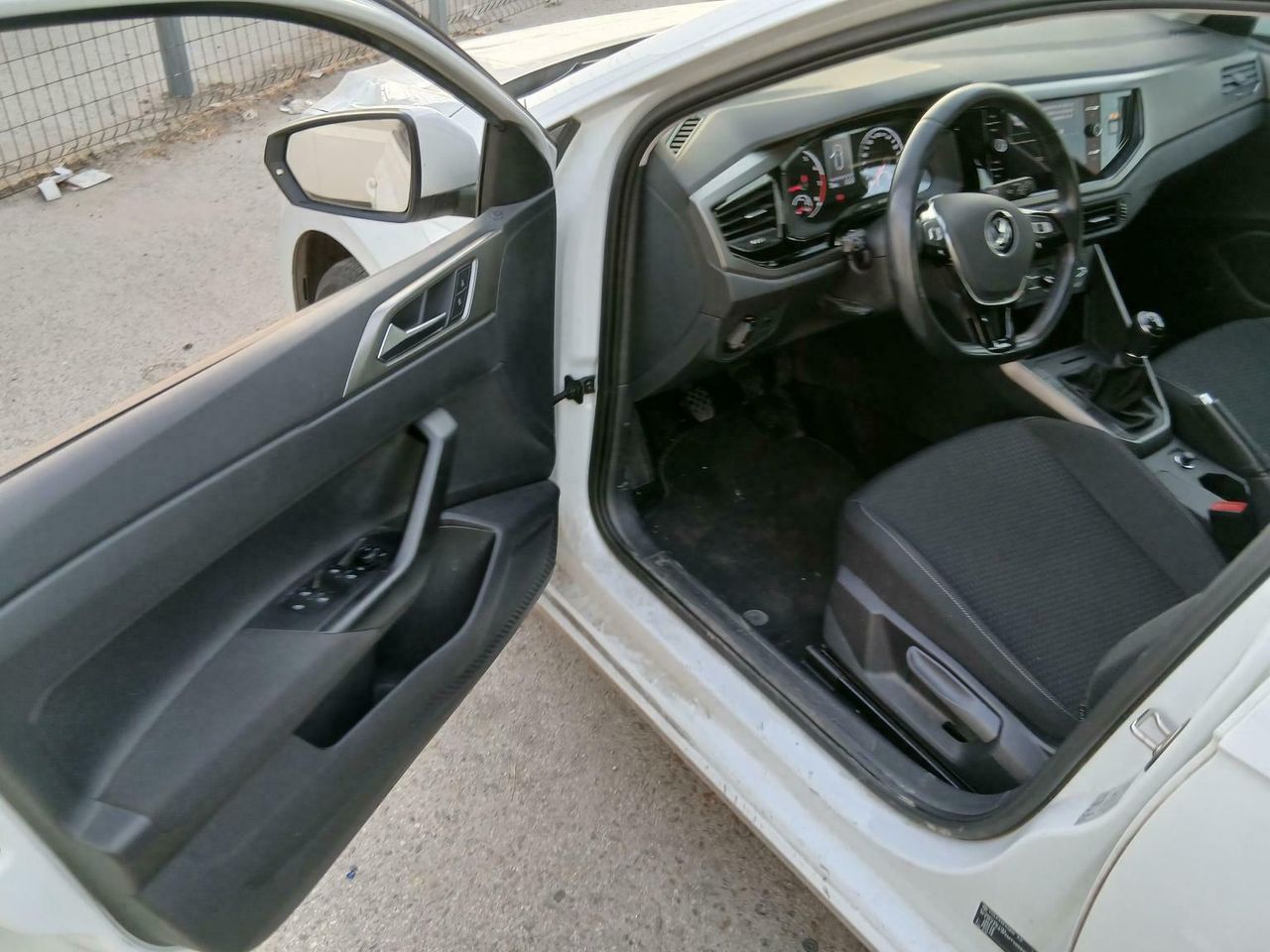 Volkswagen Polo Advance 1.0 Tsi 70kw (95cv) - Foto 2
