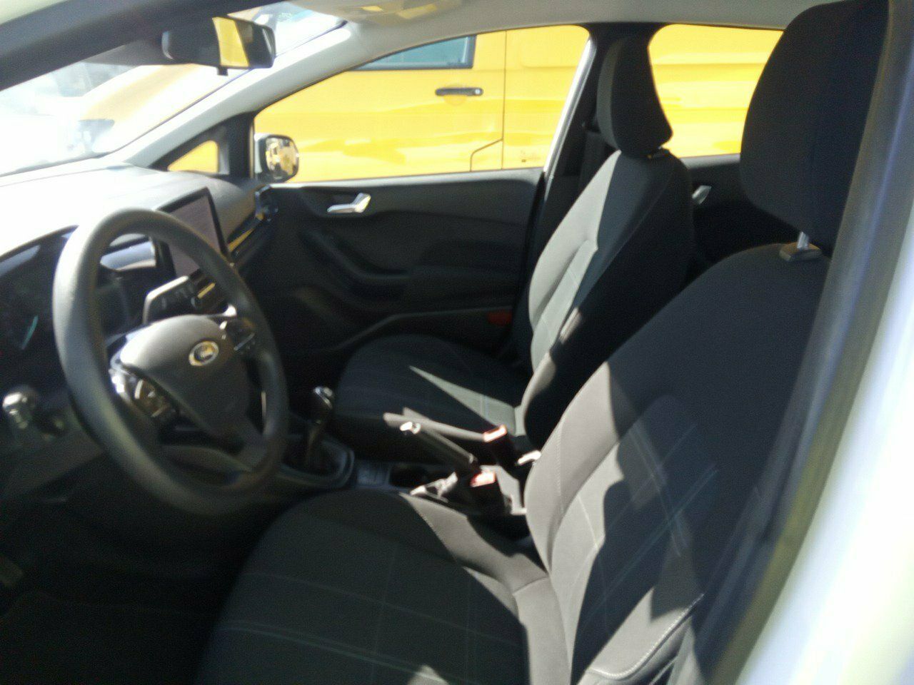 Ford Fiesta 1.1 Pfi Glp 55kw (75cv) Trend - Foto 2