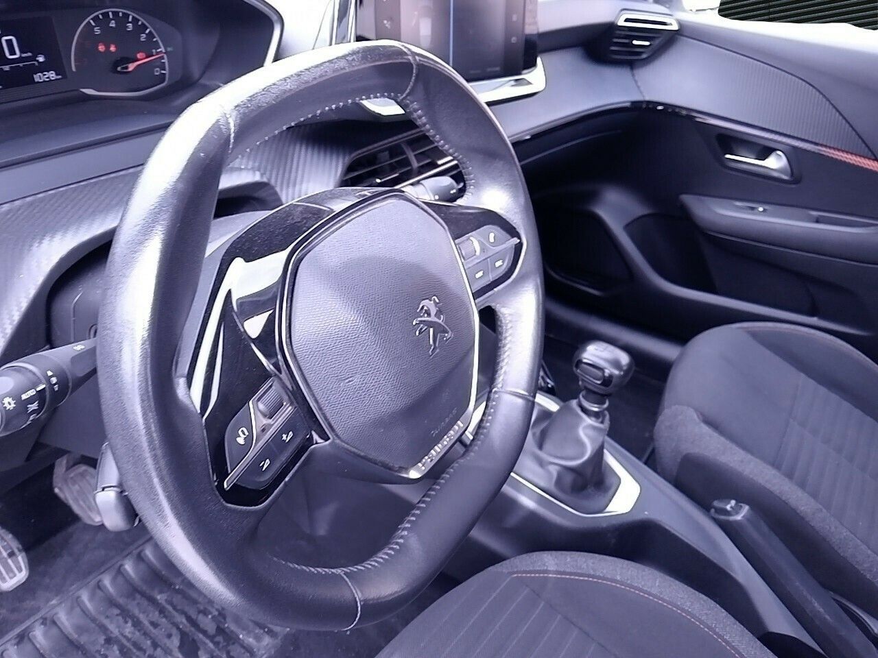 Peugeot 208 Bluehdi 73kw (100cv) Active - Foto 2