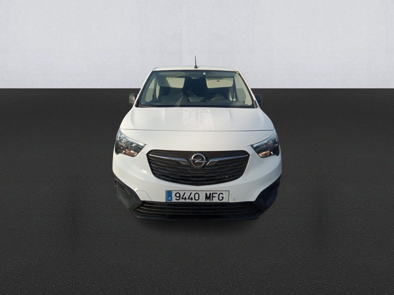 Opel Combo Cargo L 650kg Diesel 1.5 100hp S&s Mt E6 - Foto 2