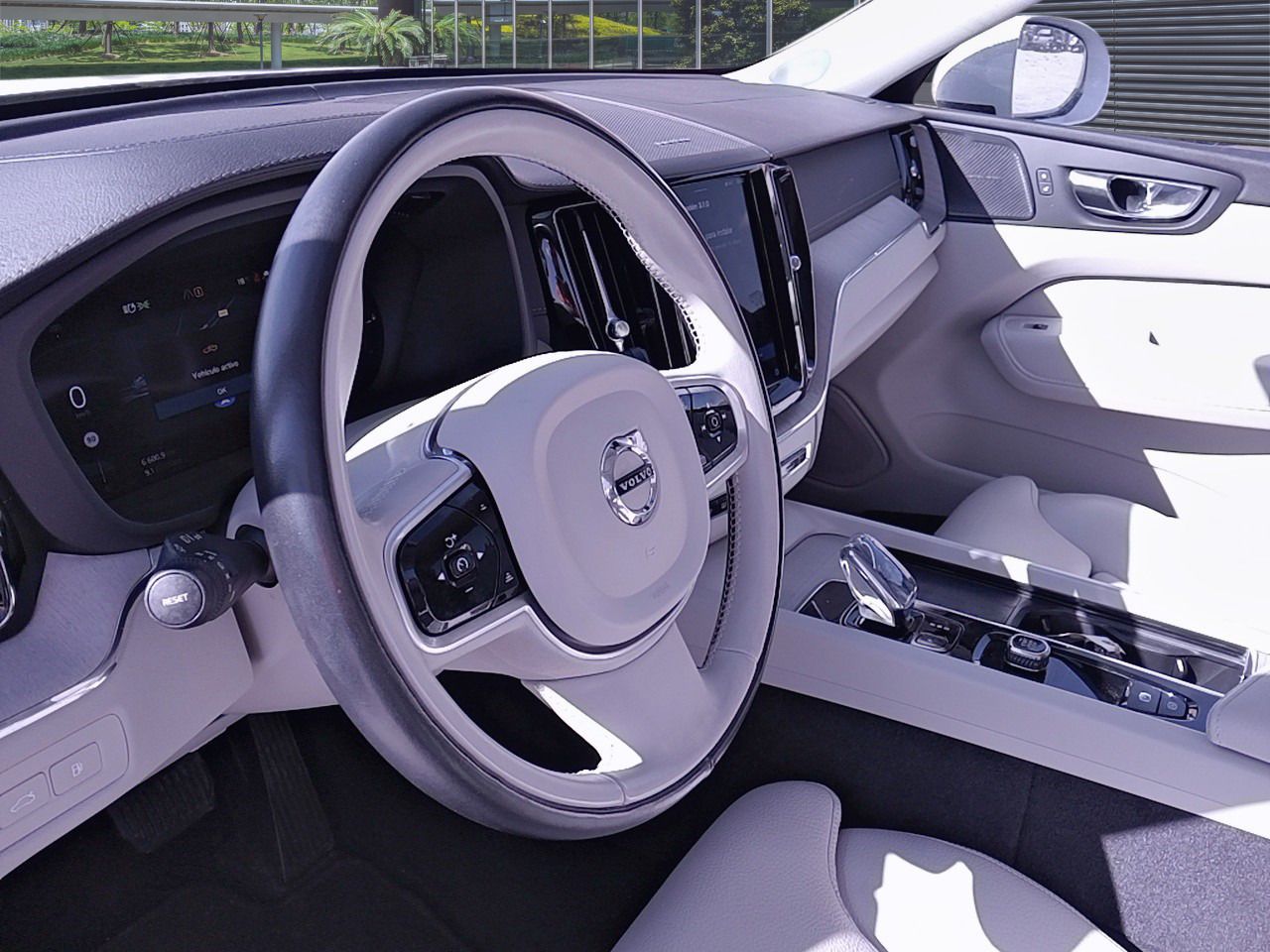 Volvo Xc60 2.0 T6 Awd Recharge Inscription Auto - Foto 2