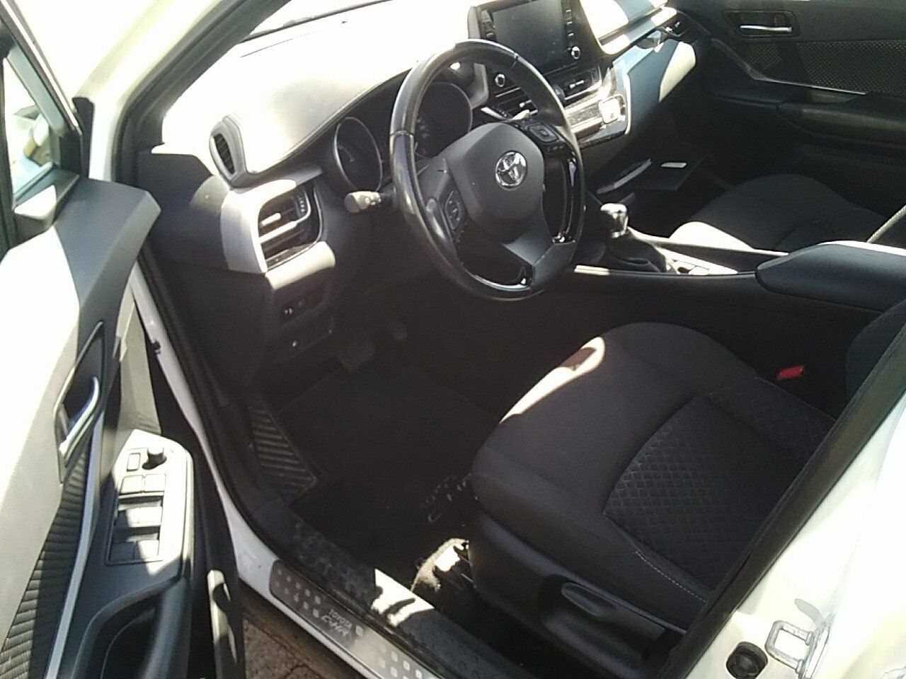 Toyota C-hr 1.8 125h Active - Foto 2