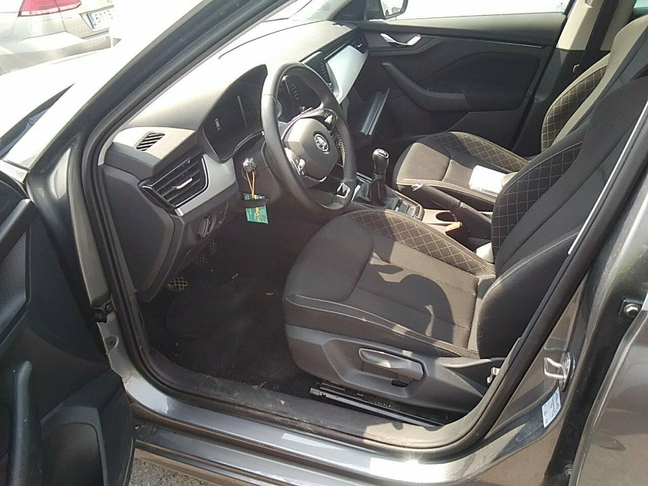 Skoda Kamiq 1.0 Tsi 81kw (110cv) Emotion - Foto 2