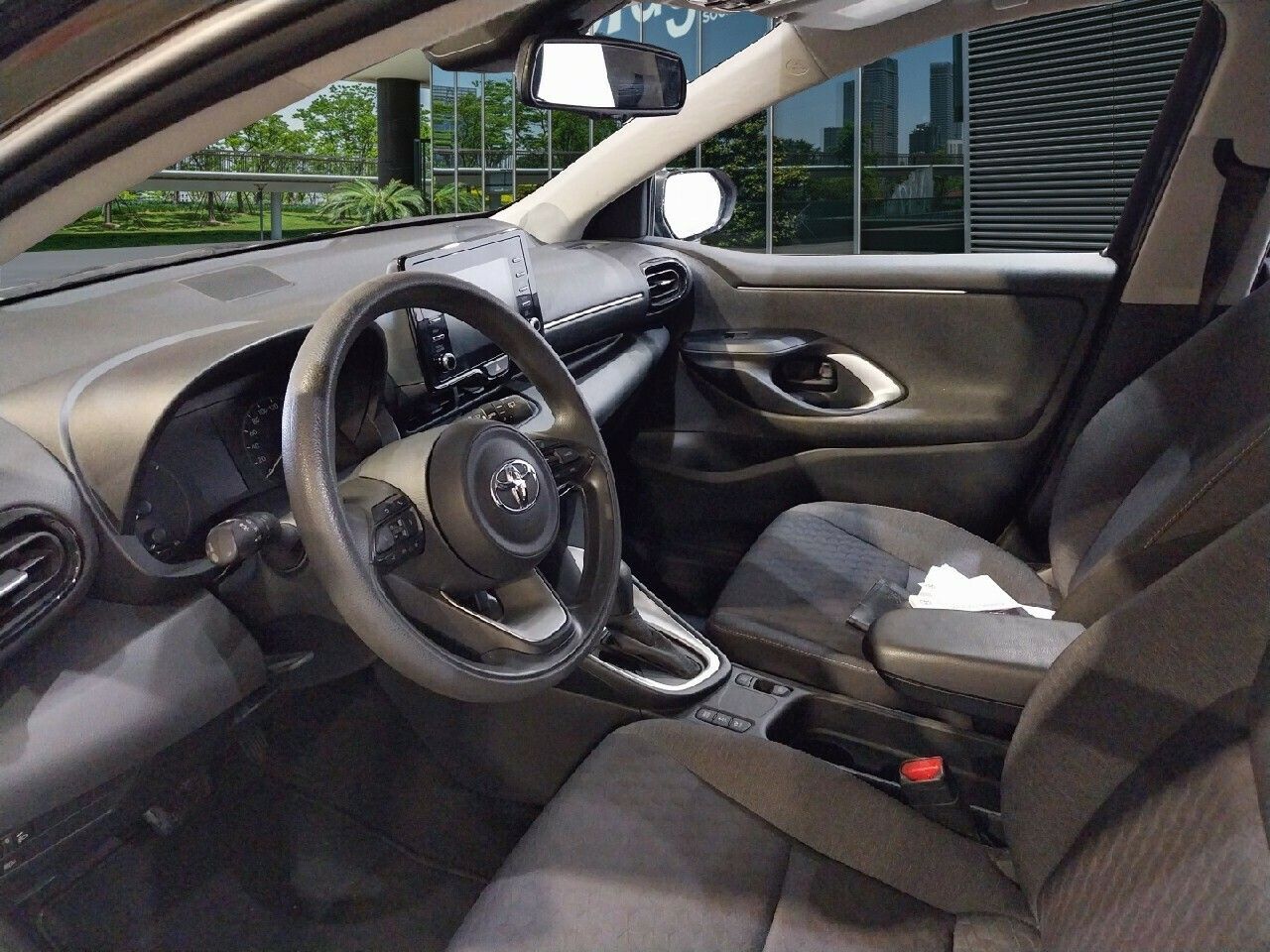 Toyota Yaris 1.5 120h Business Plus - Foto 2