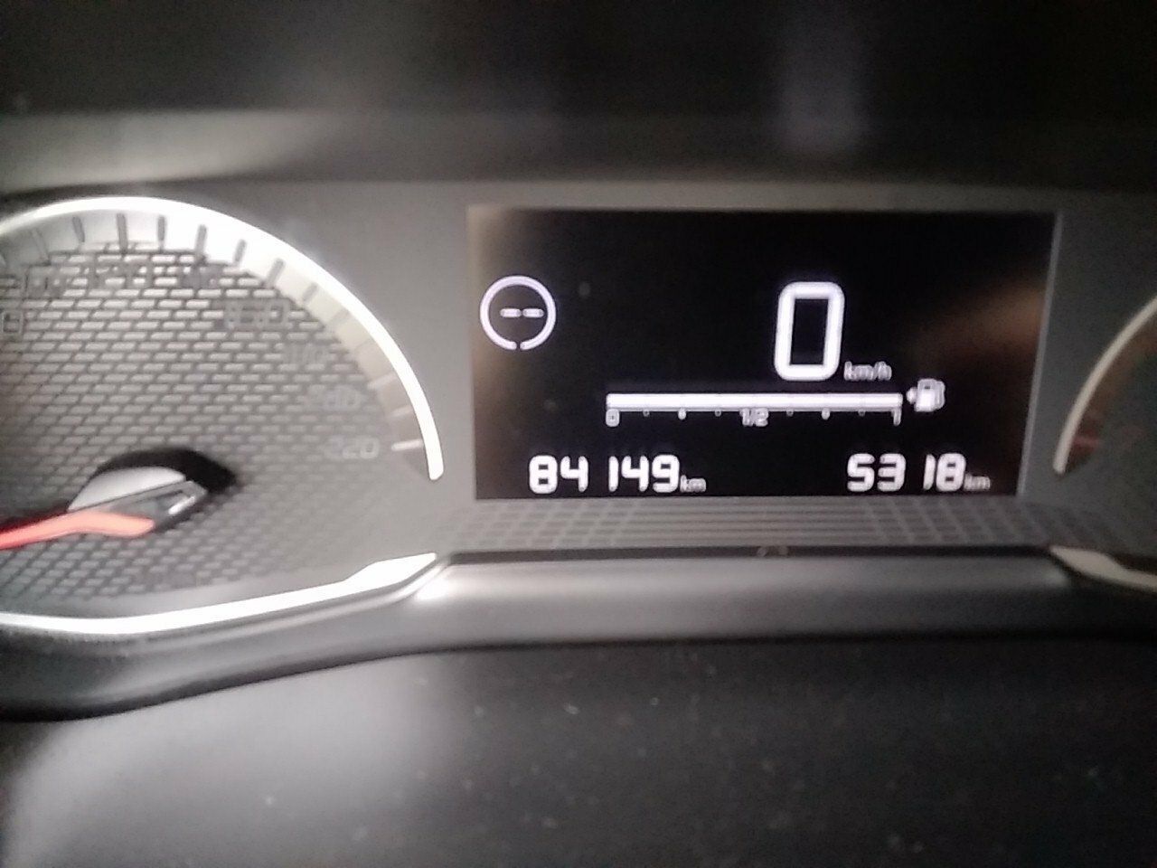 Peugeot 2008 Style Bluehdi 81kw (110cv) - Foto 2