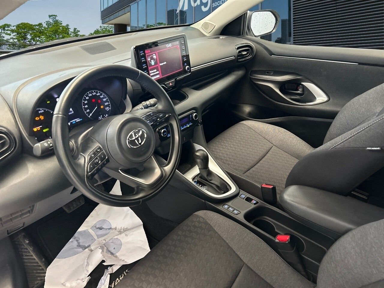 Toyota Yaris 1.5 120h Active Tech - Foto 2