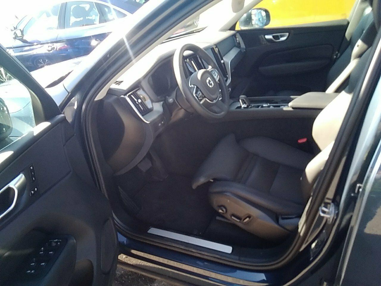 Volvo Xc60 2.0 T6 Awd Recharge Plus Dark Auto - Foto 2