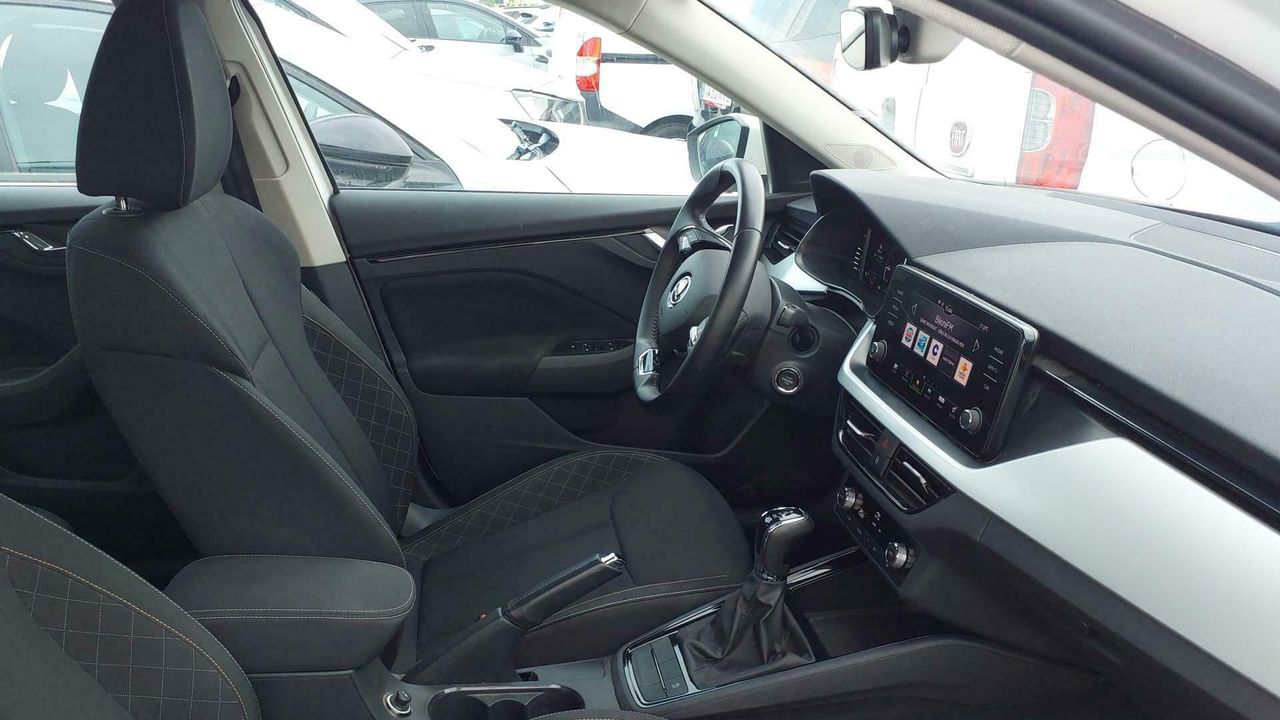 Skoda Kamiq 1.0 Tsi 81kw (110cv) Dsg Ambition - Foto 2
