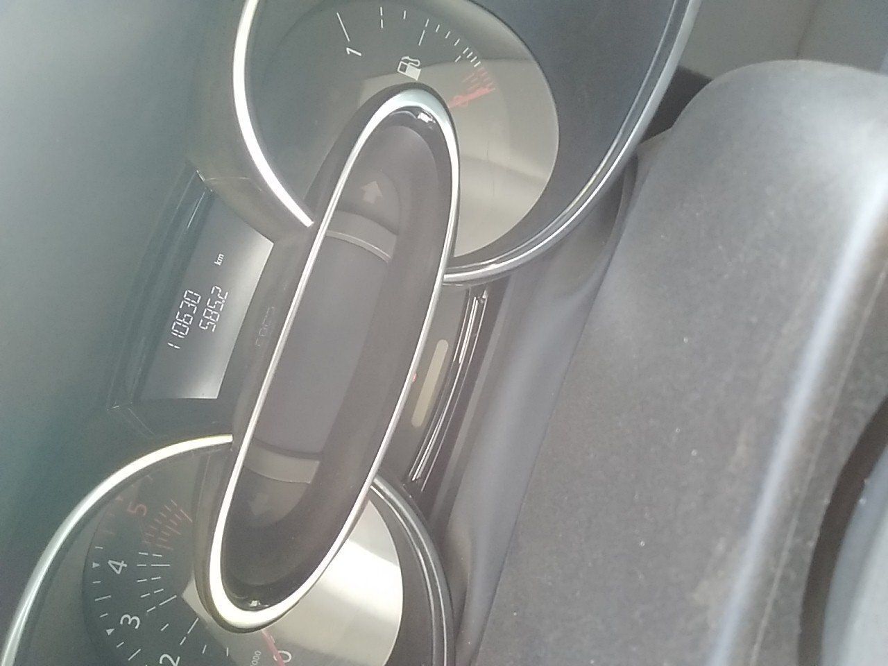 Renault Clio (o) Limited Dci 55kw (75cv) -18 - Foto 2