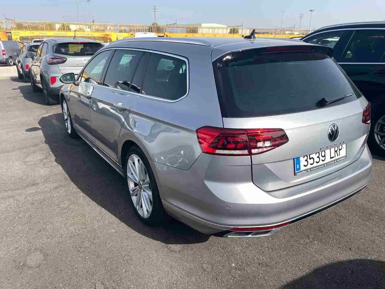 Volkswagen Passat Variant R-line 2.0 Tdi 110kw Dsg - Foto 2