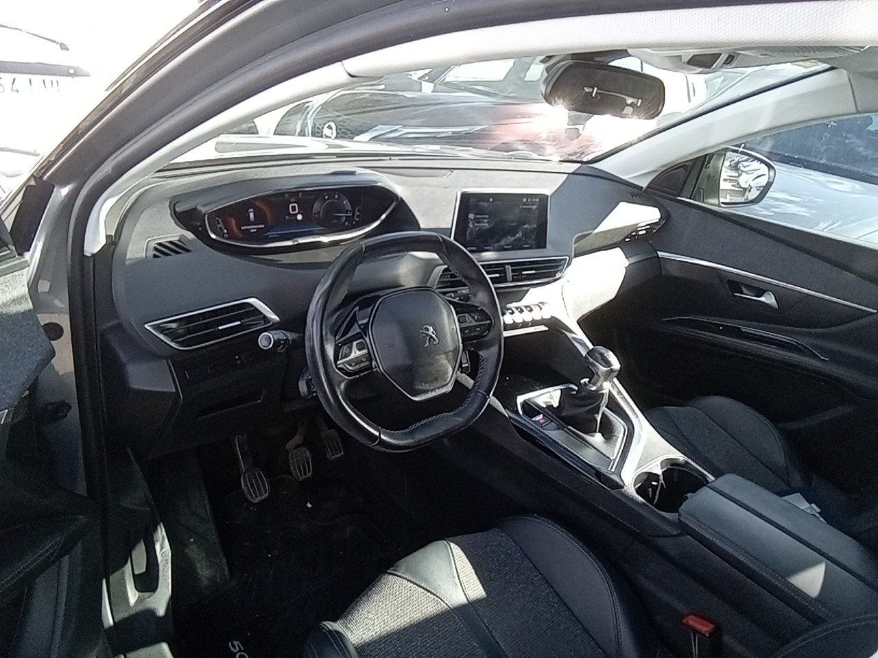 Peugeot 5008 Allure 1.5l Bluehdi 96kw (130cv) S&s - Foto 2