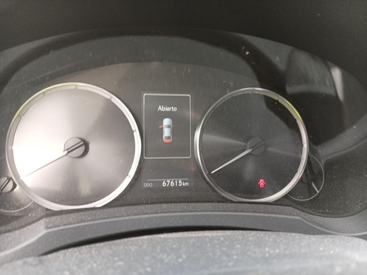 Lexus Is 2.5 300h Executive - Foto 2