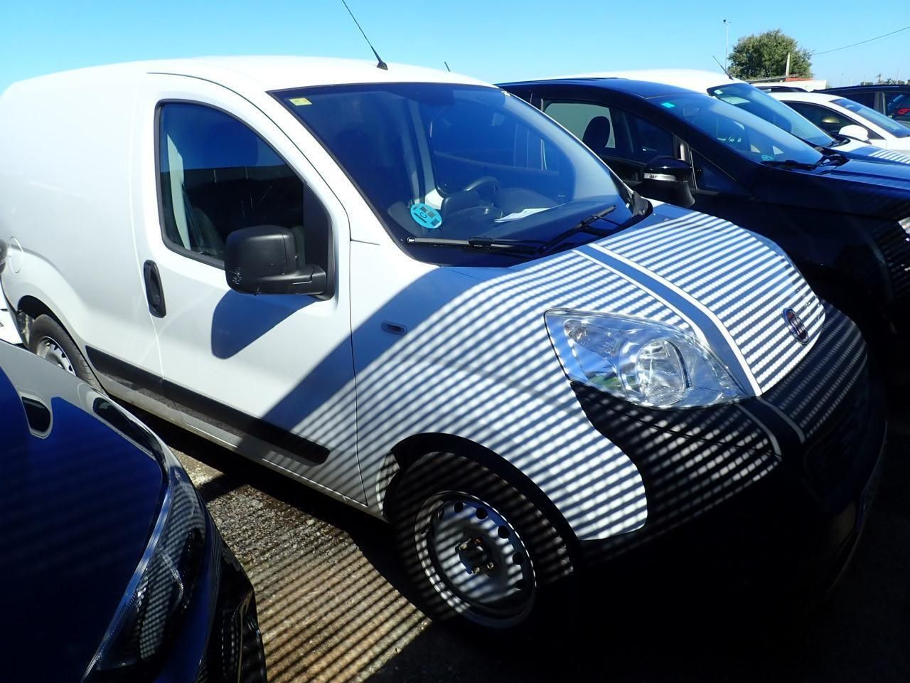Fiat Fiorino Cargo Base N1 1.3 Mjet 59 Kw (80 Cv) - Foto 2