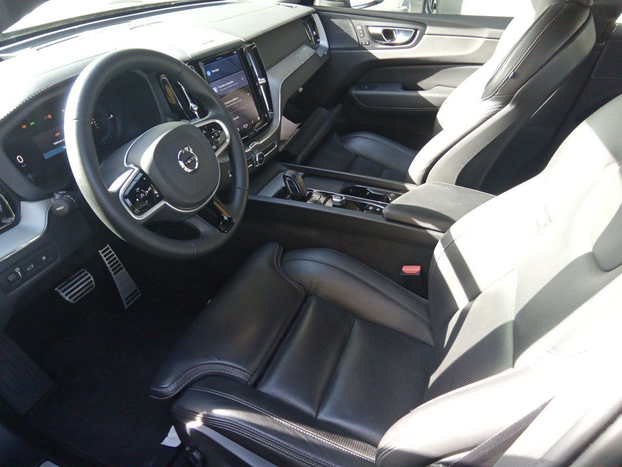 Volvo Xc60 2.0 T6 Awd Recharge R-design Auto - Foto 2