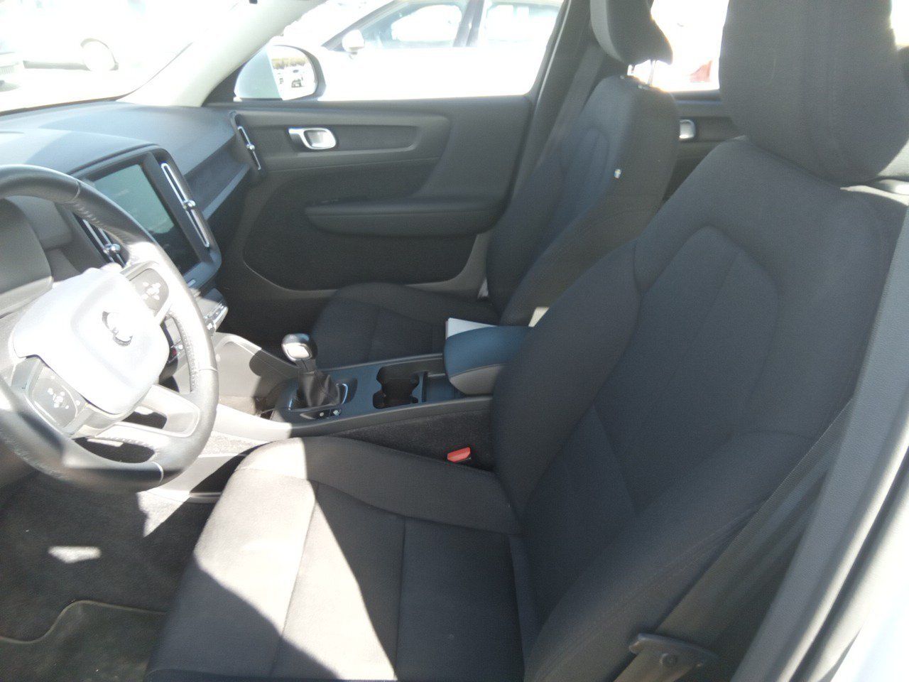 Volvo Xc40 (o) 2.0 D3 - Foto 2