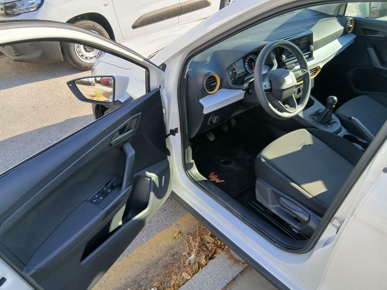 Seat Arona 1.0 Tsi 70kw (95cv) Reference - Foto 2