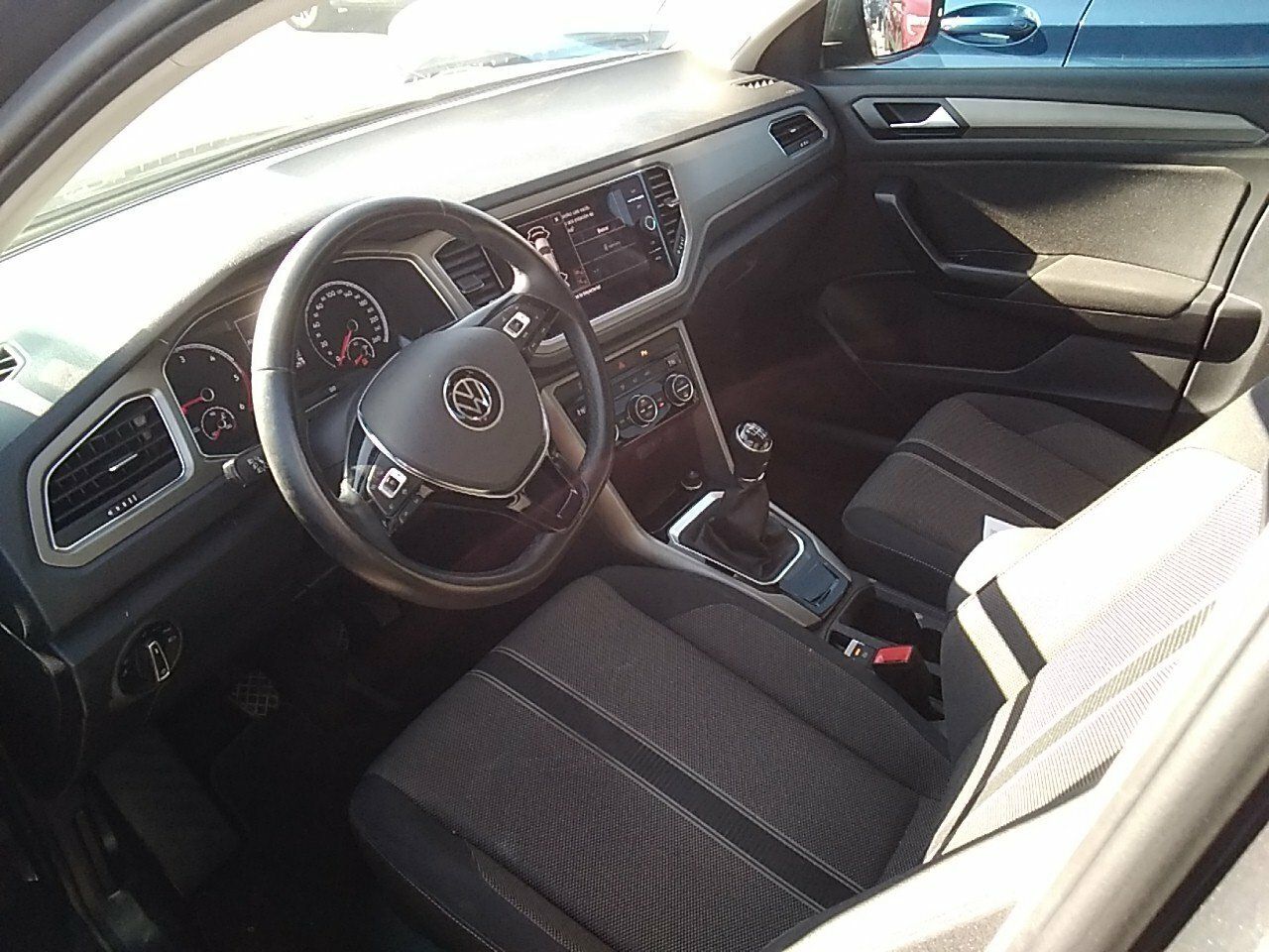 Volkswagen T-roc Advance 1.6 Tdi 85kw (115cv) - Foto 2