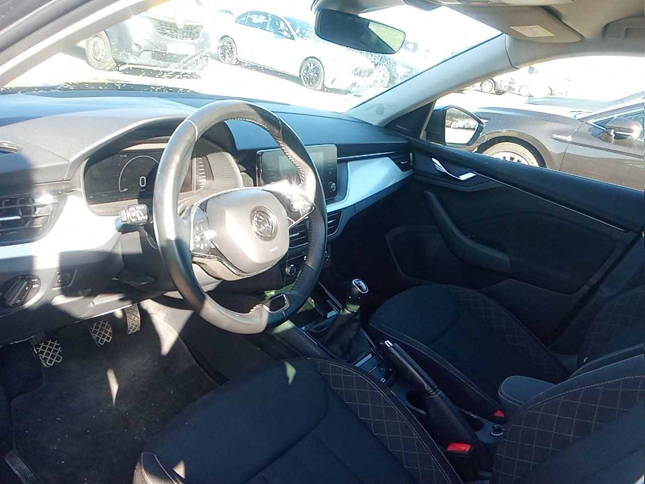 Skoda Kamiq 1.0 Tsi 81kw (110cv) Emotion - Foto 2