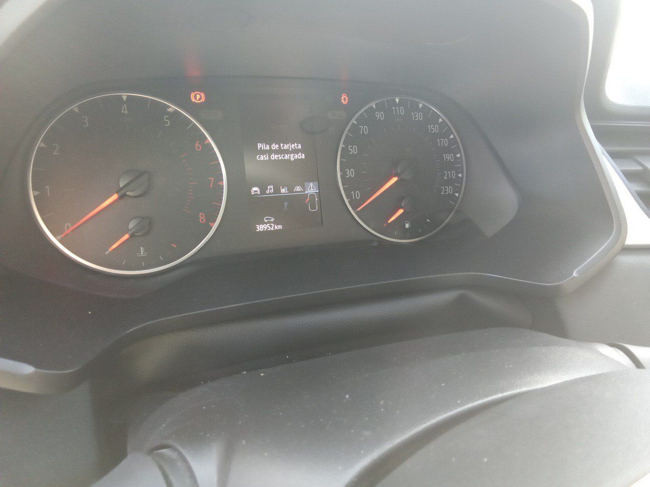 Renault Captur Intens Tce 74kw (100cv) Glp - Foto 2