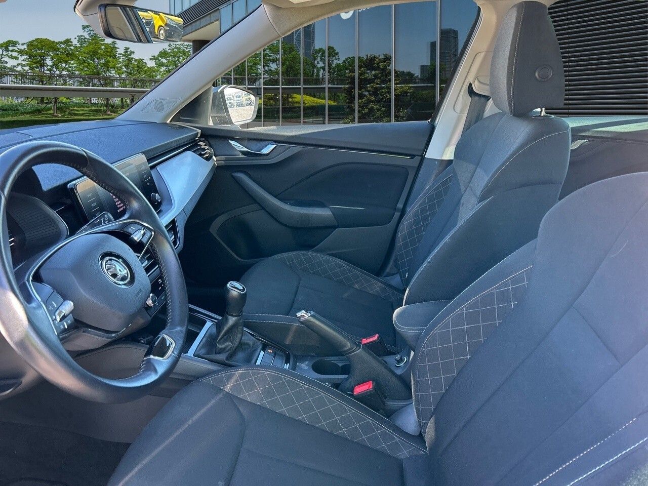 Skoda Kamiq 1.0 Tsi 81kw (110cv) Ambition - Foto 2