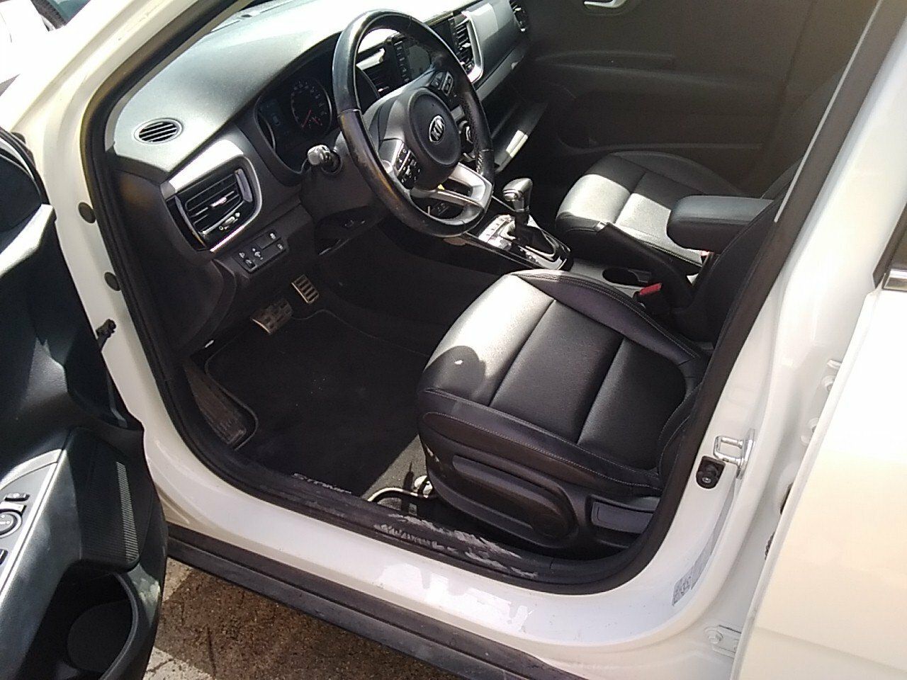 Kia Stonic 1.0 T-gdi 88kw (120cv) Black Edition Dct - Foto 2