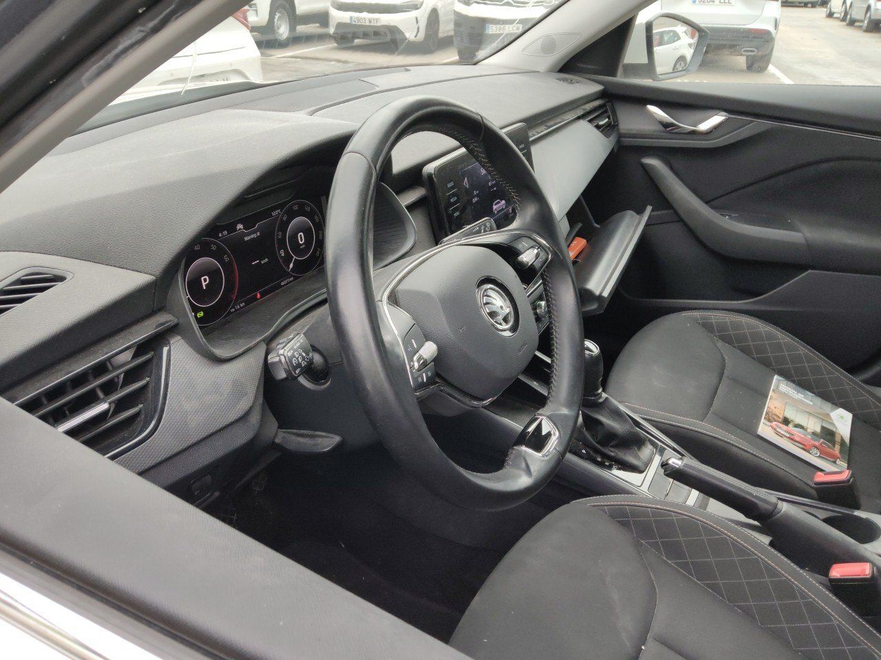 Skoda Kamiq 1.0 Tsi 81kw (110cv) Dsg Ambition - Foto 2