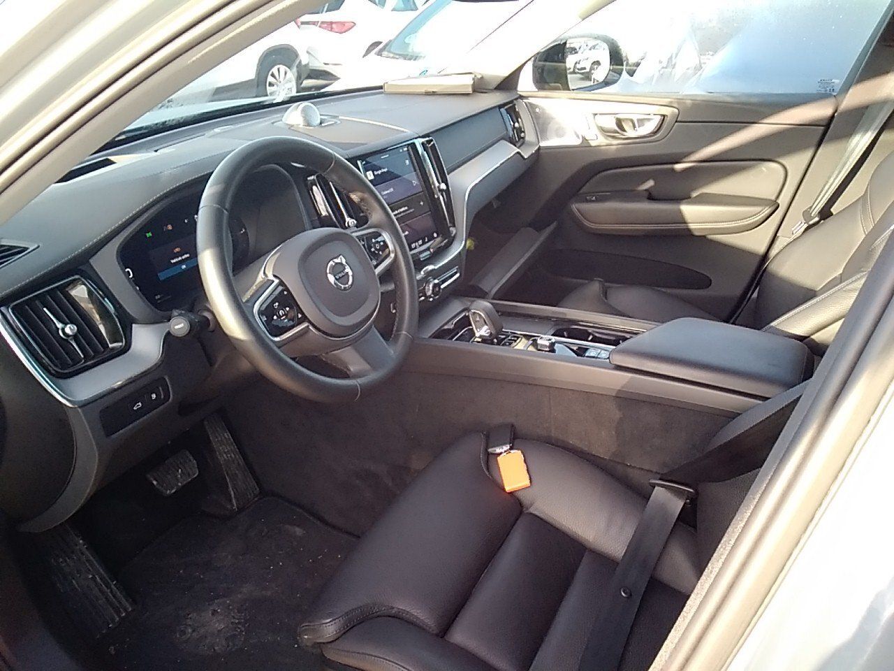 Volvo Xc60 2.0 T6 Awd Recharge Ultimate Dark Auto - Foto 2