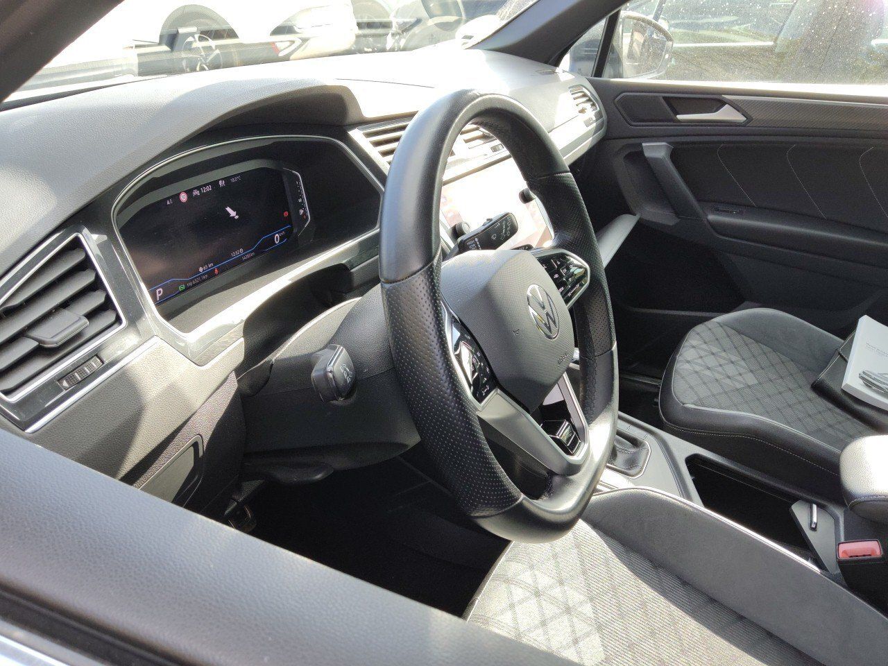 Volkswagen Tiguan R-line 2.0 Tdi 110kw (150cv) Dsg - Foto 2