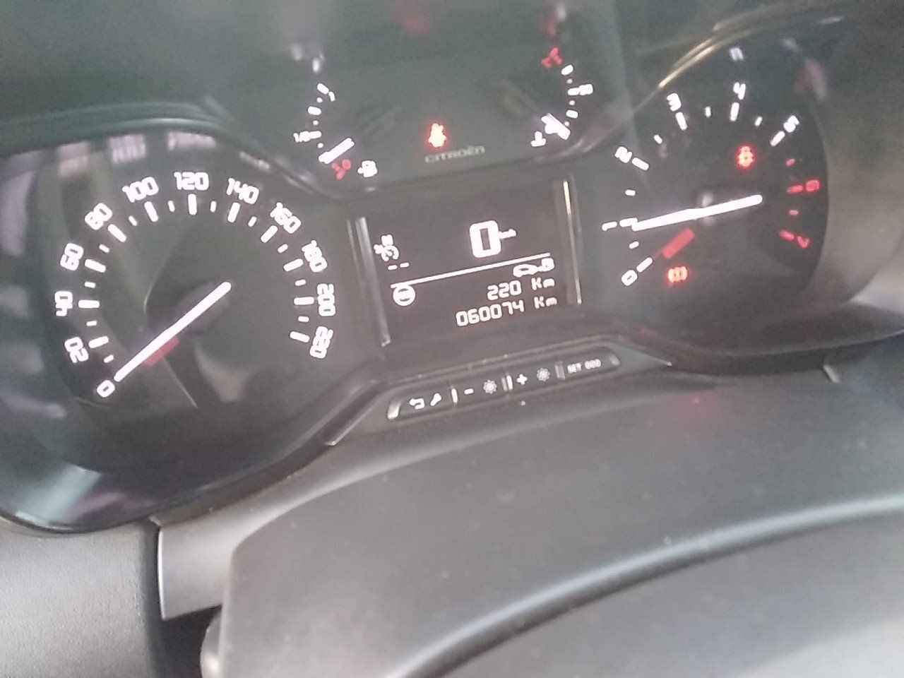 Citroen C3 Aircross Bluehdi 81kw (110cv) S&s Feel Pack - Foto 2