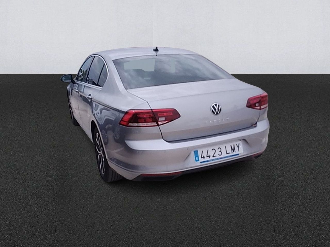 Volkswagen Passat Executive 2.0 Tdi 90kw (122cv) Dsg - Foto 2
