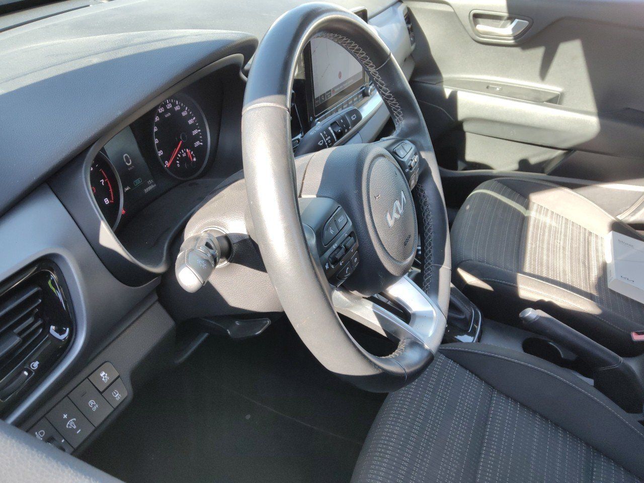 Kia Stonic (o) 1.0 T-gdi 88kw (120cv) Mhev Drive Dc - Foto 2