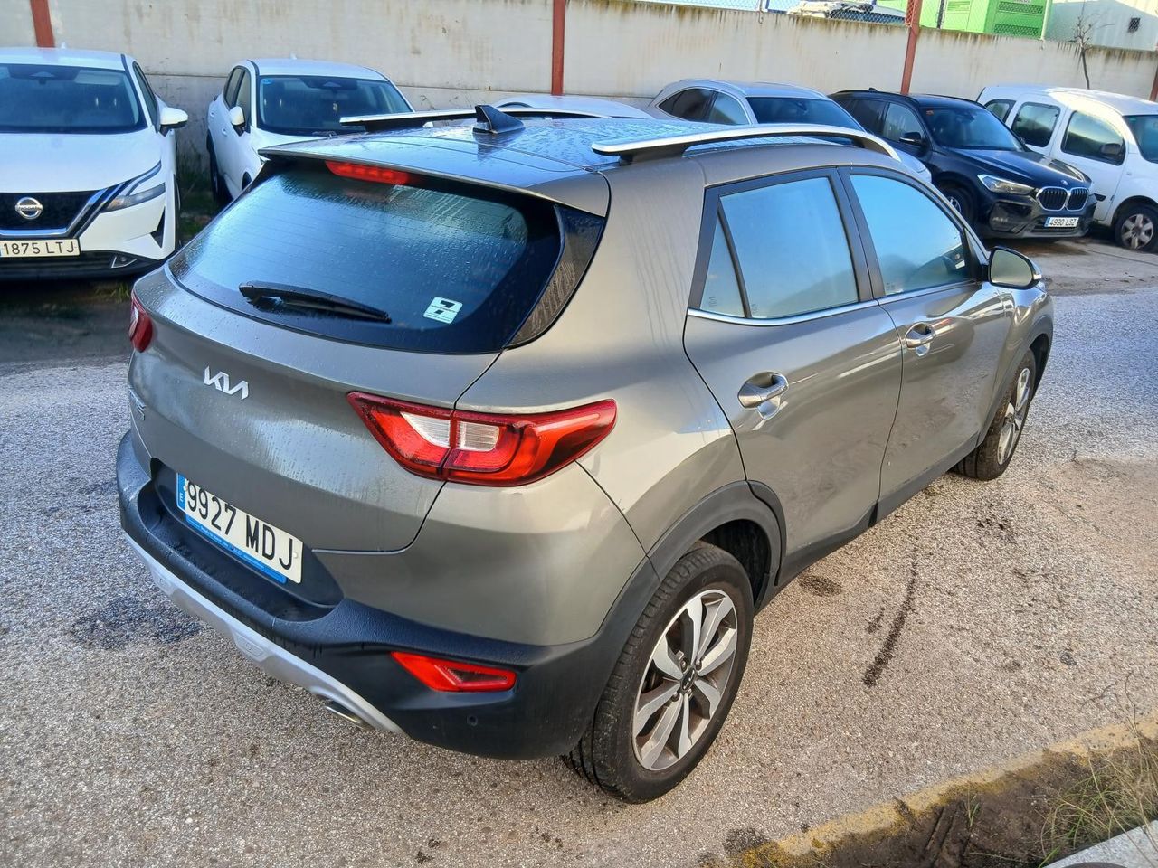 Kia Stonic 1.0 T-gdi 88kw (120cv) Mhev Imt Drive - Foto 2