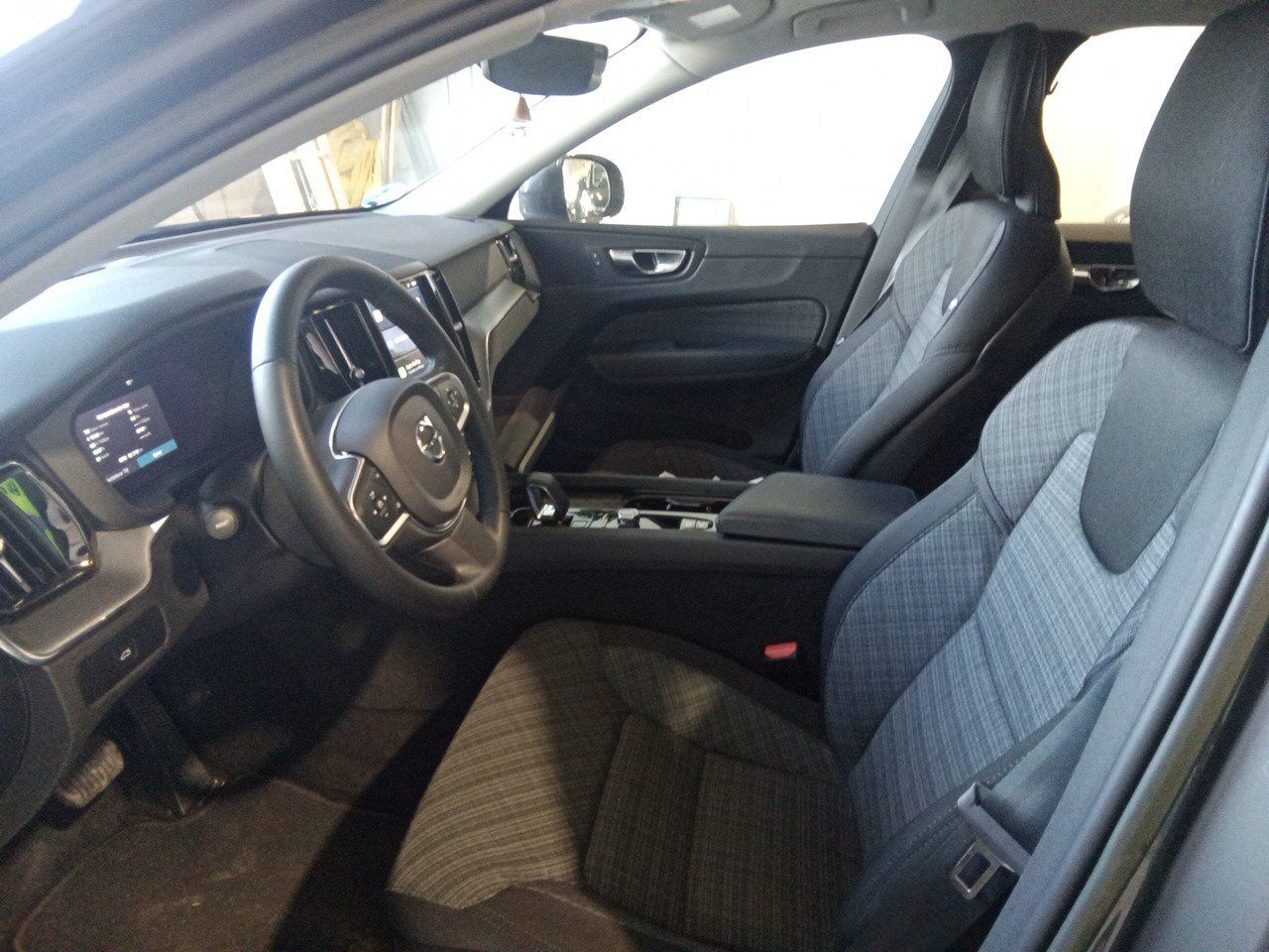 Volvo Xc60 2.0 B4 D Awd Core Auto - Foto 2