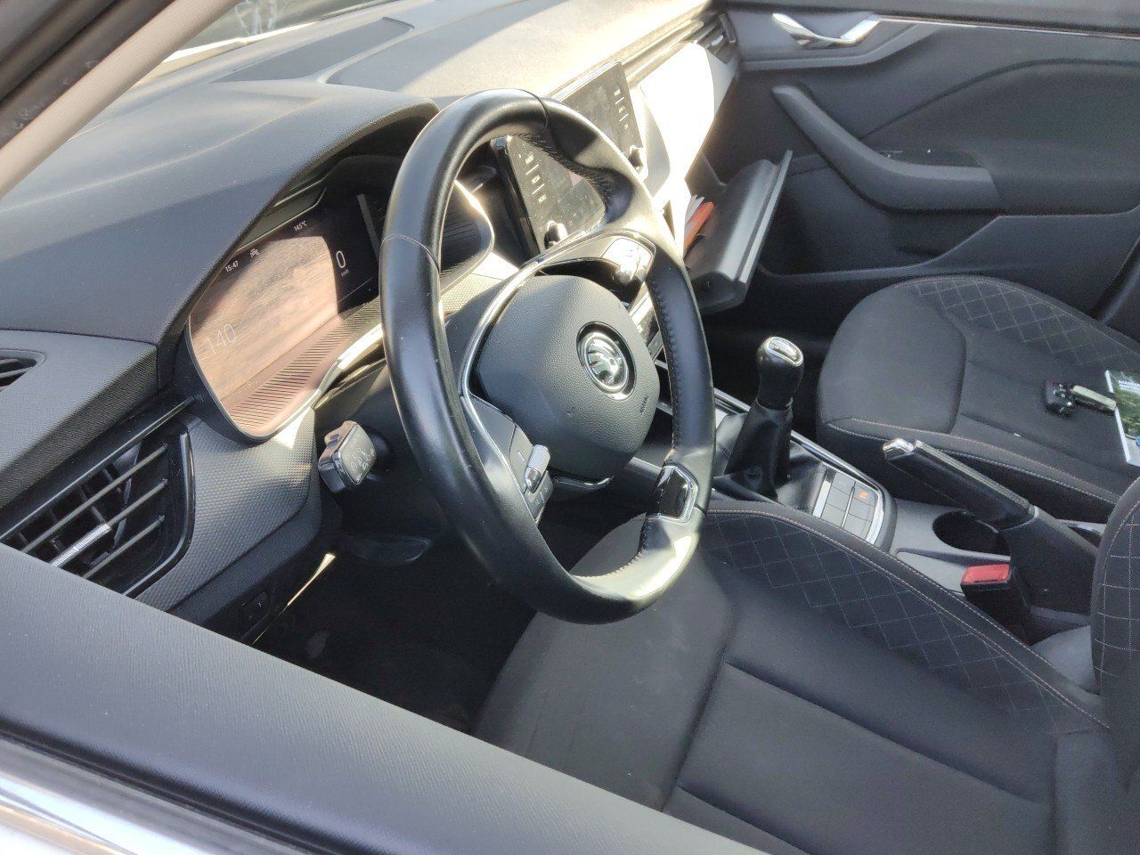 Skoda Scala 1.0 Tsi 70 Kw (95 Cv) Emotion - Foto 2