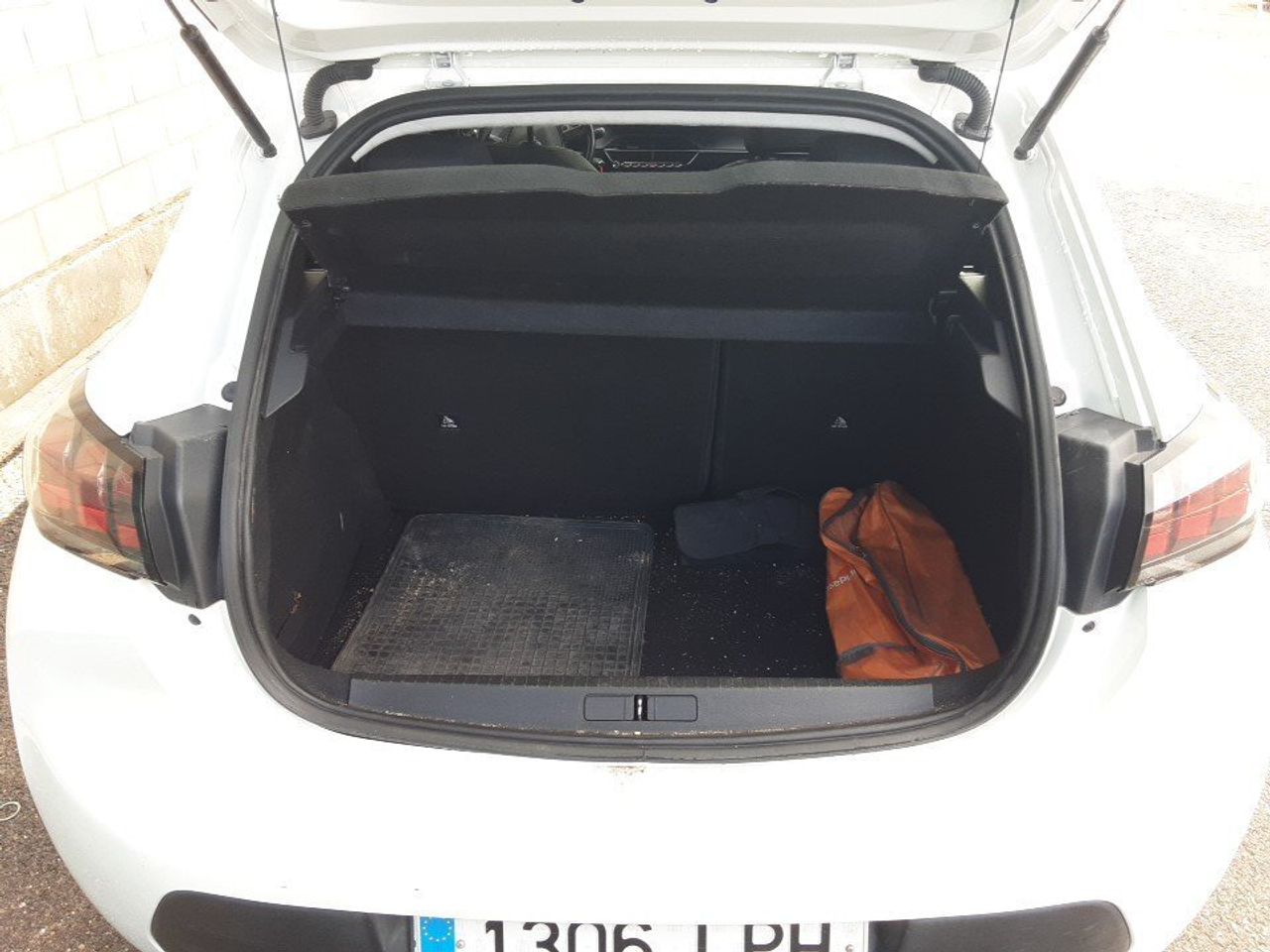 Peugeot 208 Bluehdi 73kw (100cv) Active - Foto 2