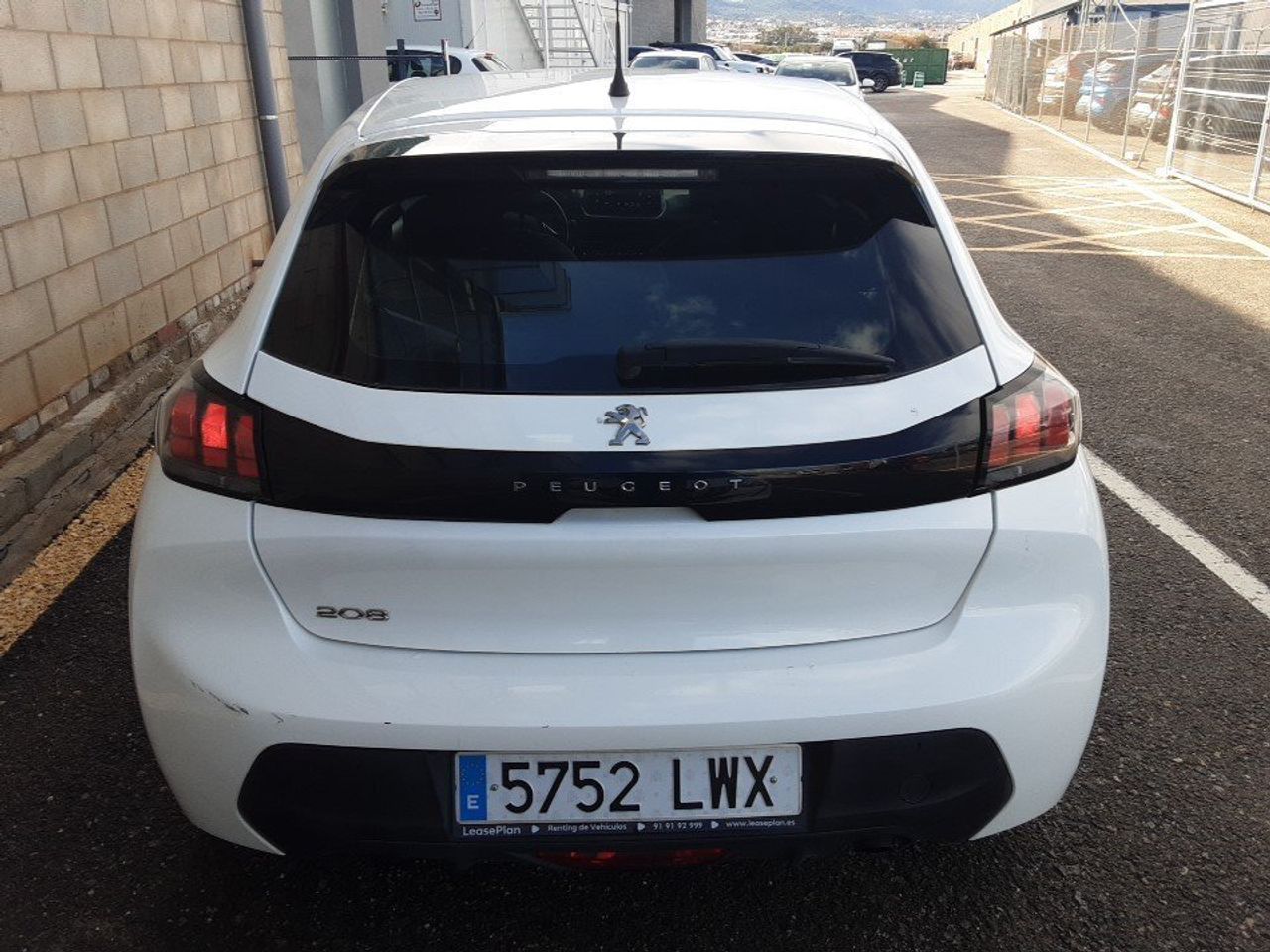 Peugeot 208 Bluehdi 73kw (100cv) Active - Foto 2