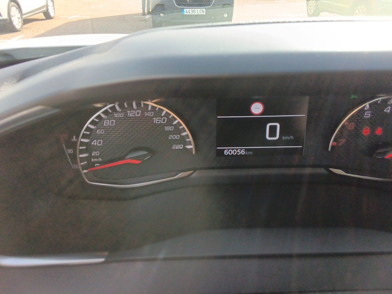 Peugeot 2008 Active Pack Bluehdi 81kw (110cv) - Foto 2