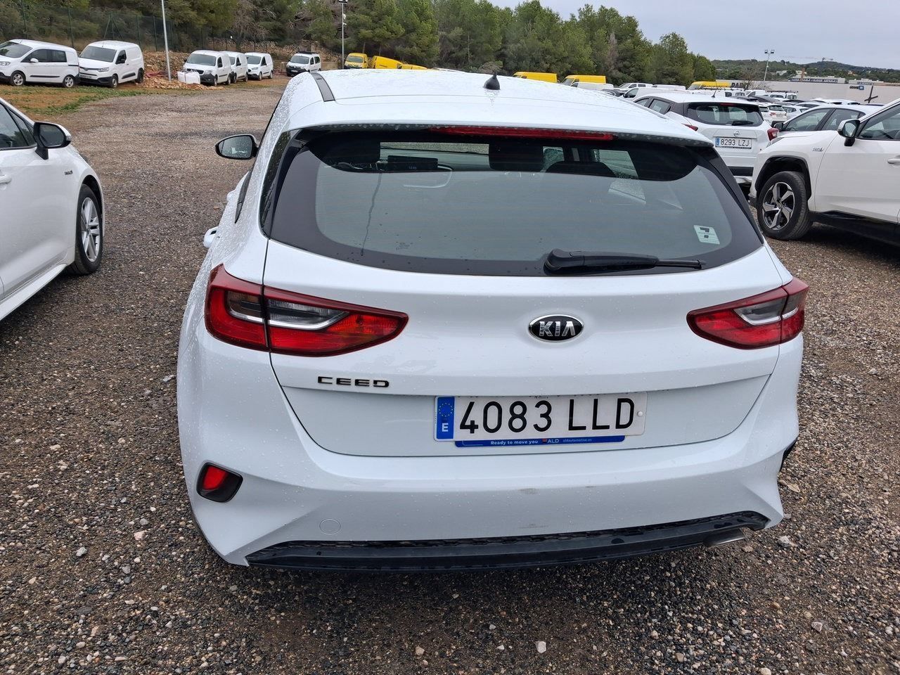 Kia Ceed 1.0 T-gdi 88kw (120cv) Concept - Foto 2