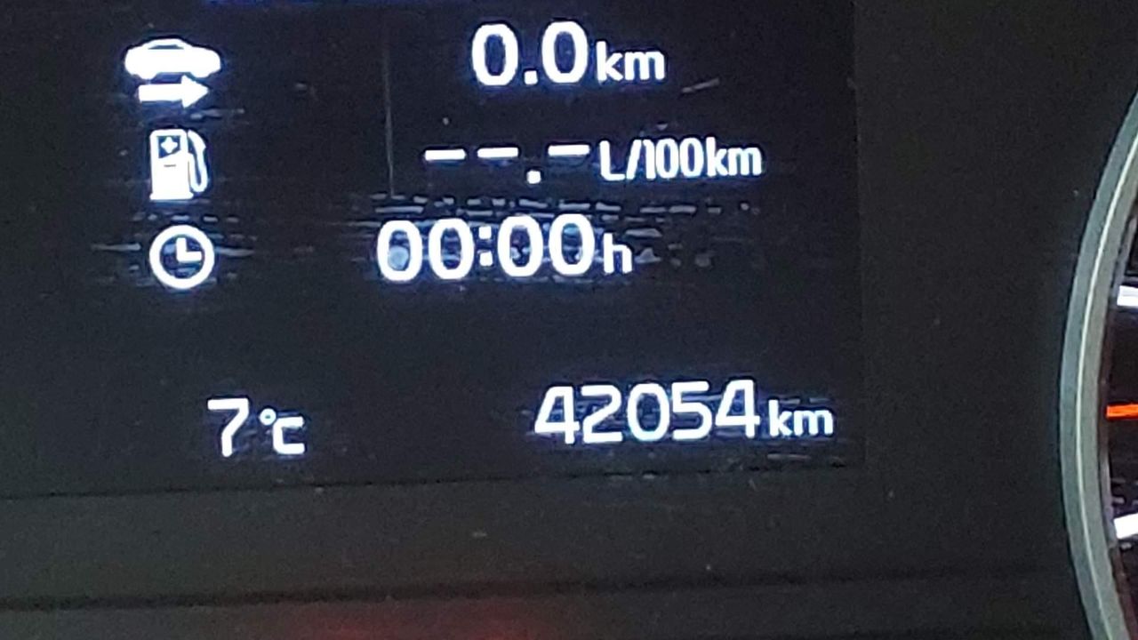 Kia Sportage 1.6 Mhev Business 100kw (136cv) 4x4 - Foto 2