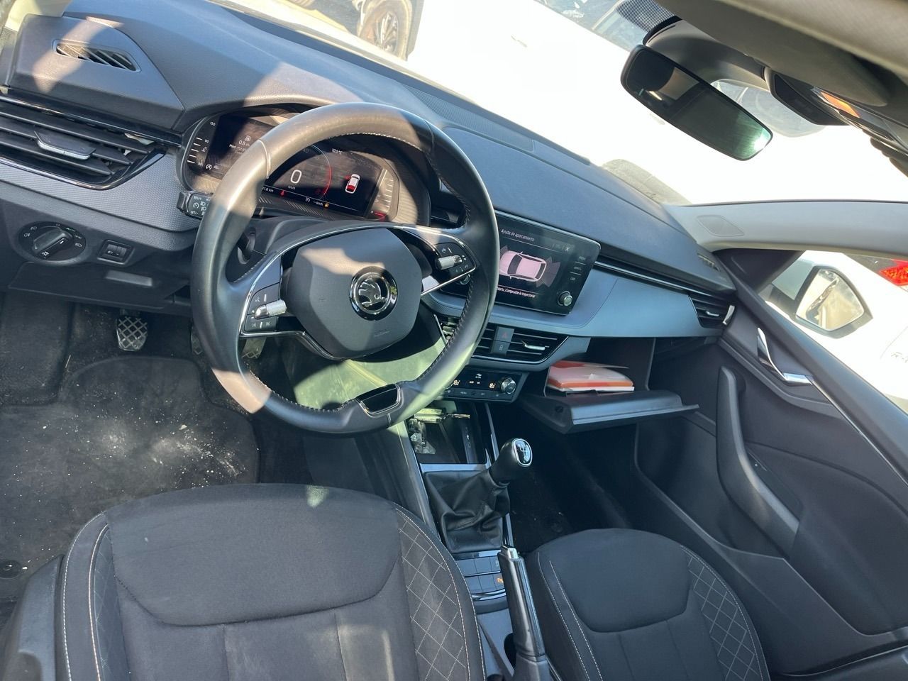 Skoda Scala 1.0 Tsi 70 Kw (95 Cv) Emotion - Foto 2