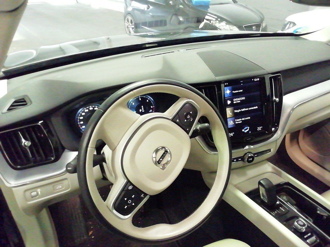 Volvo Xc60 2.0 B4 D Momentum Pro Auto - Foto 2