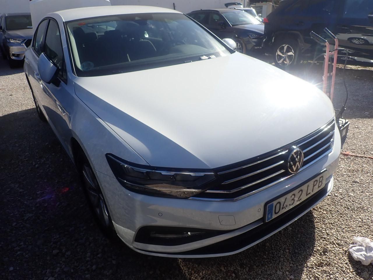 Volkswagen Passat Business 2.0 Tdi 110kw (150cv) - Foto 2