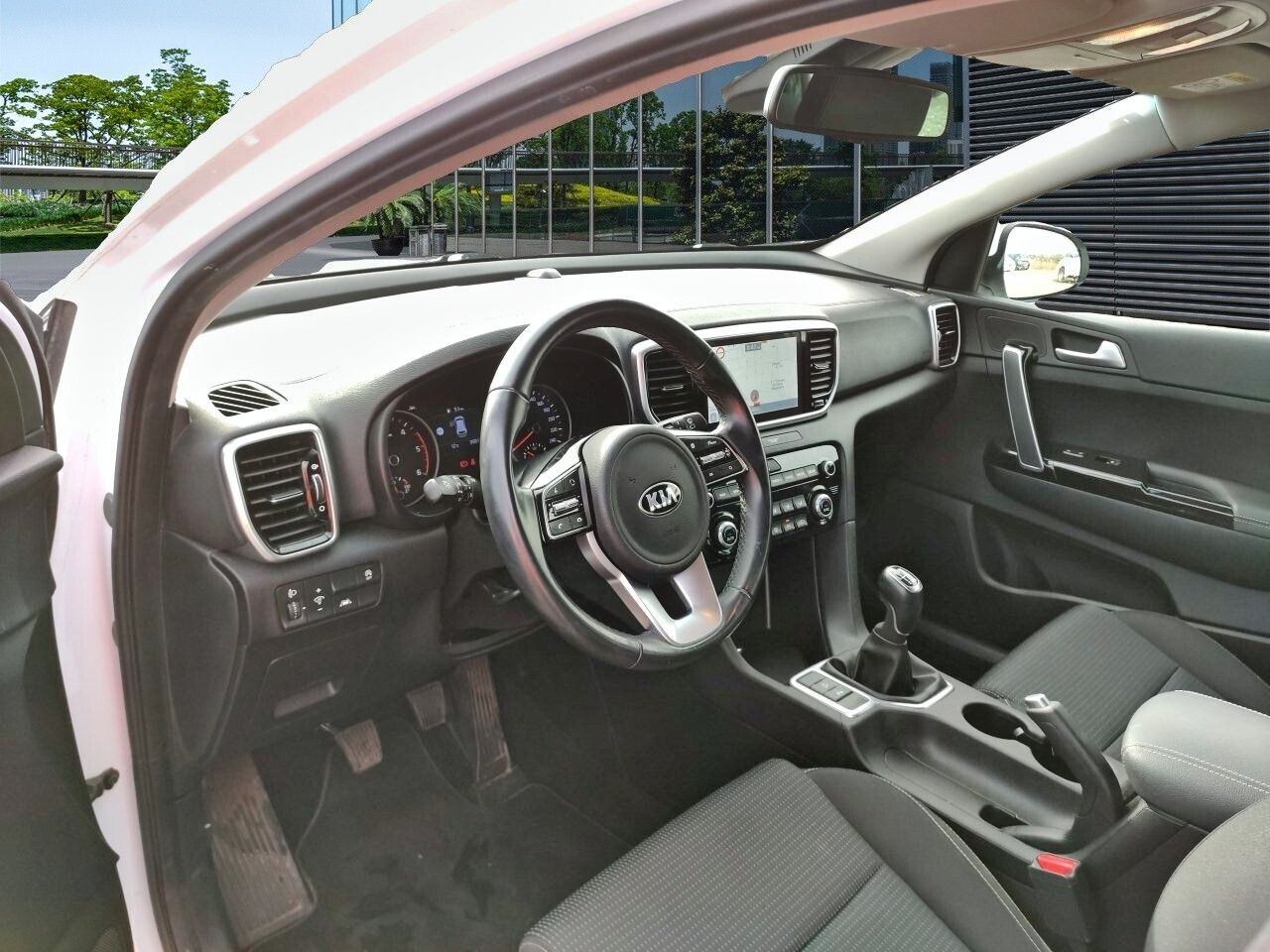 Kia Sportage 1.6 Mhev Black Edition 100kw (136cv) 4x2 - Foto 2