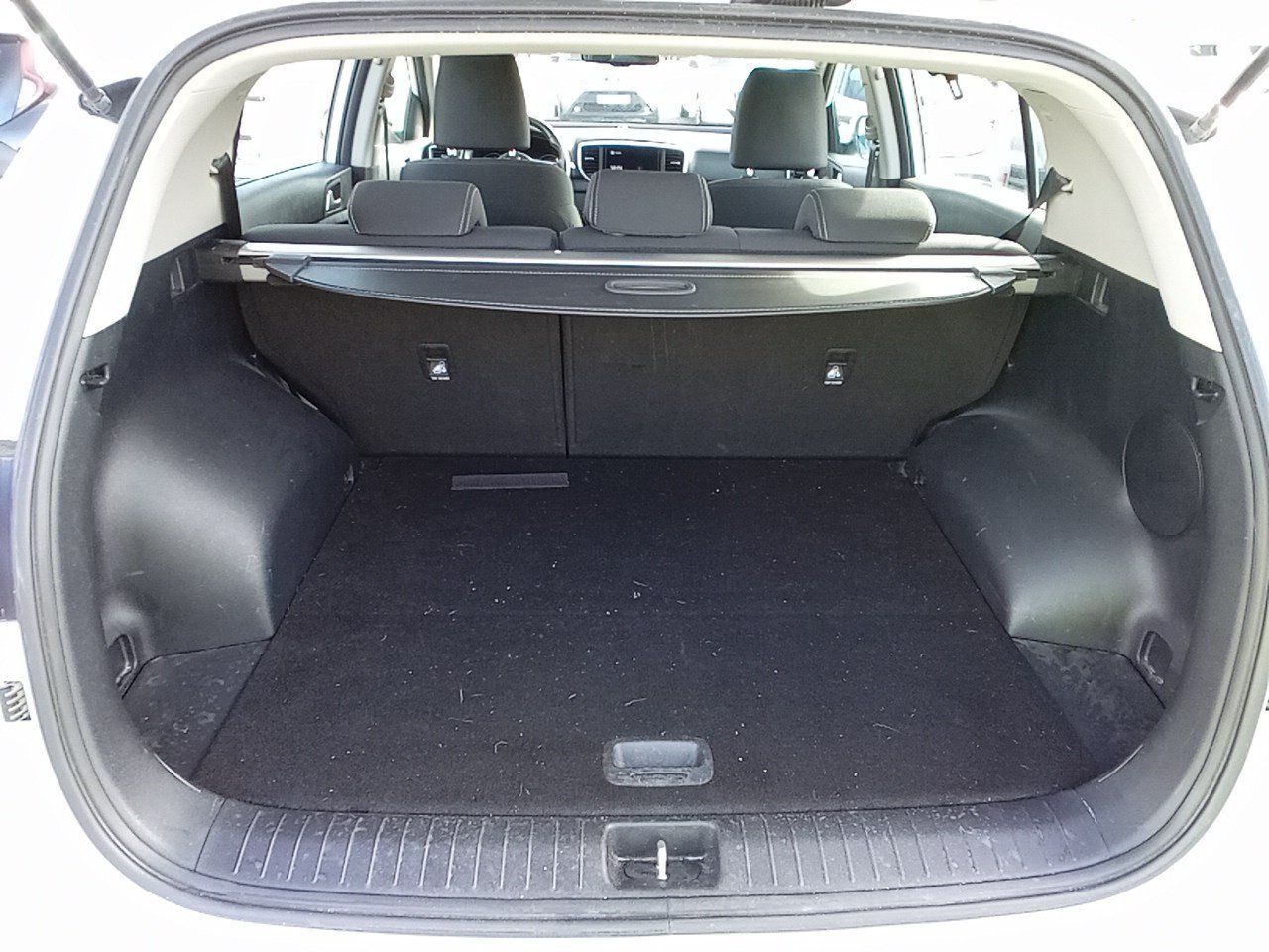 Kia Sportage 1.6 Mhev Business 100kw (136cv) 4x4 - Foto 2