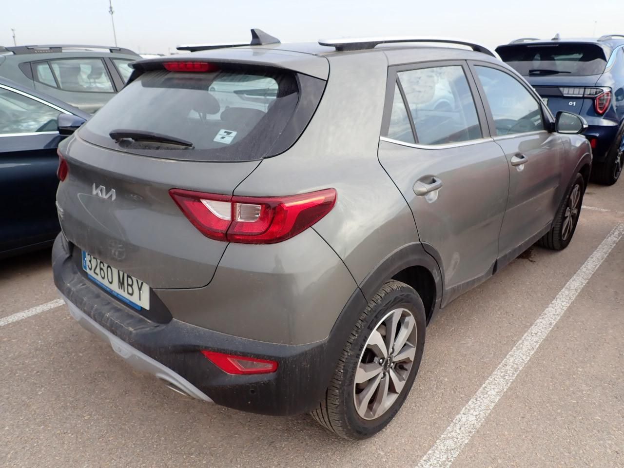 Kia Stonic 1.0 T-gdi 88kw (120cv) Mhev Imt Drive - Foto 2