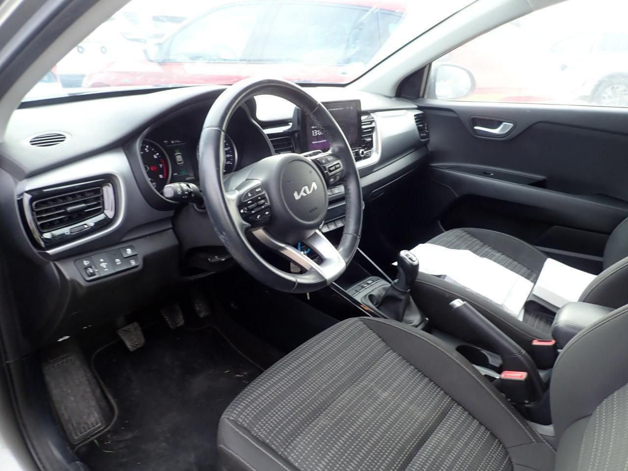 Kia Stonic 1.0 T-gdi 88kw (120cv) Mhev Imt Drive - Foto 2