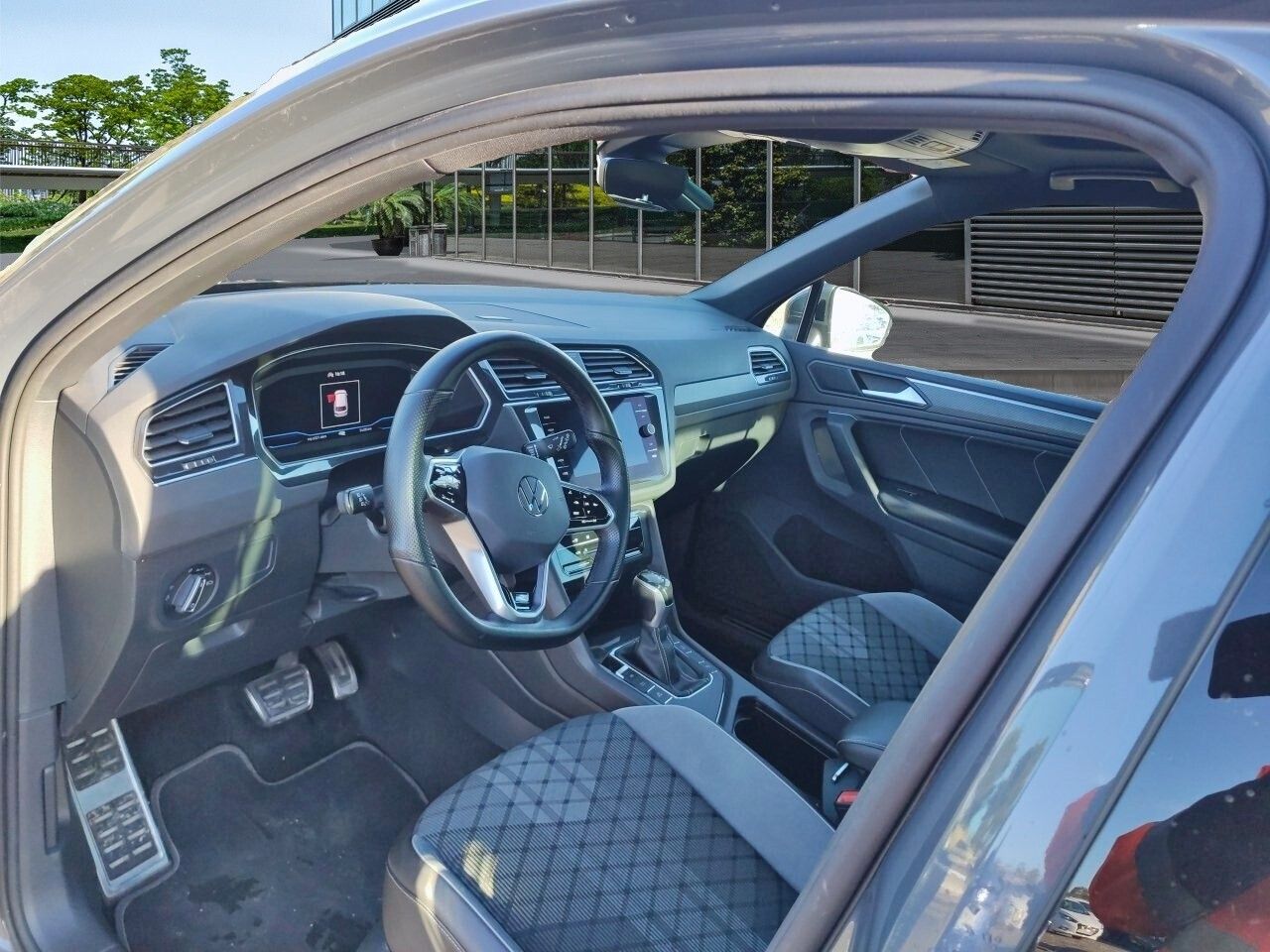 Volkswagen Tiguan R-line 2.0 Tdi 110kw (150cv) Dsg - Foto 2