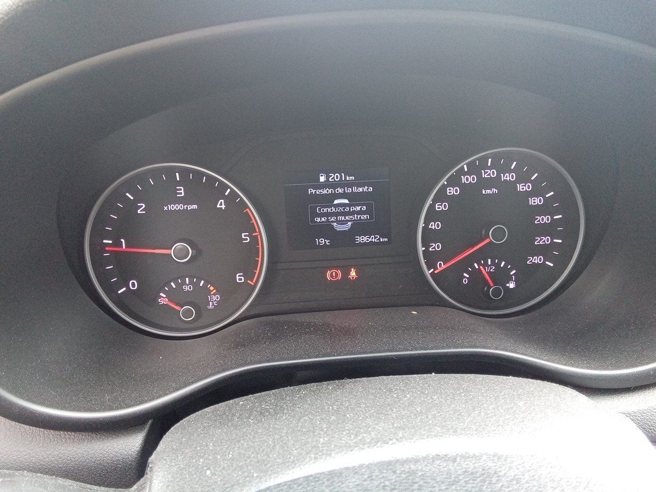 Kia Sportage 1.6 Mhev Business 100kw (136cv) 4x4 - Foto 2