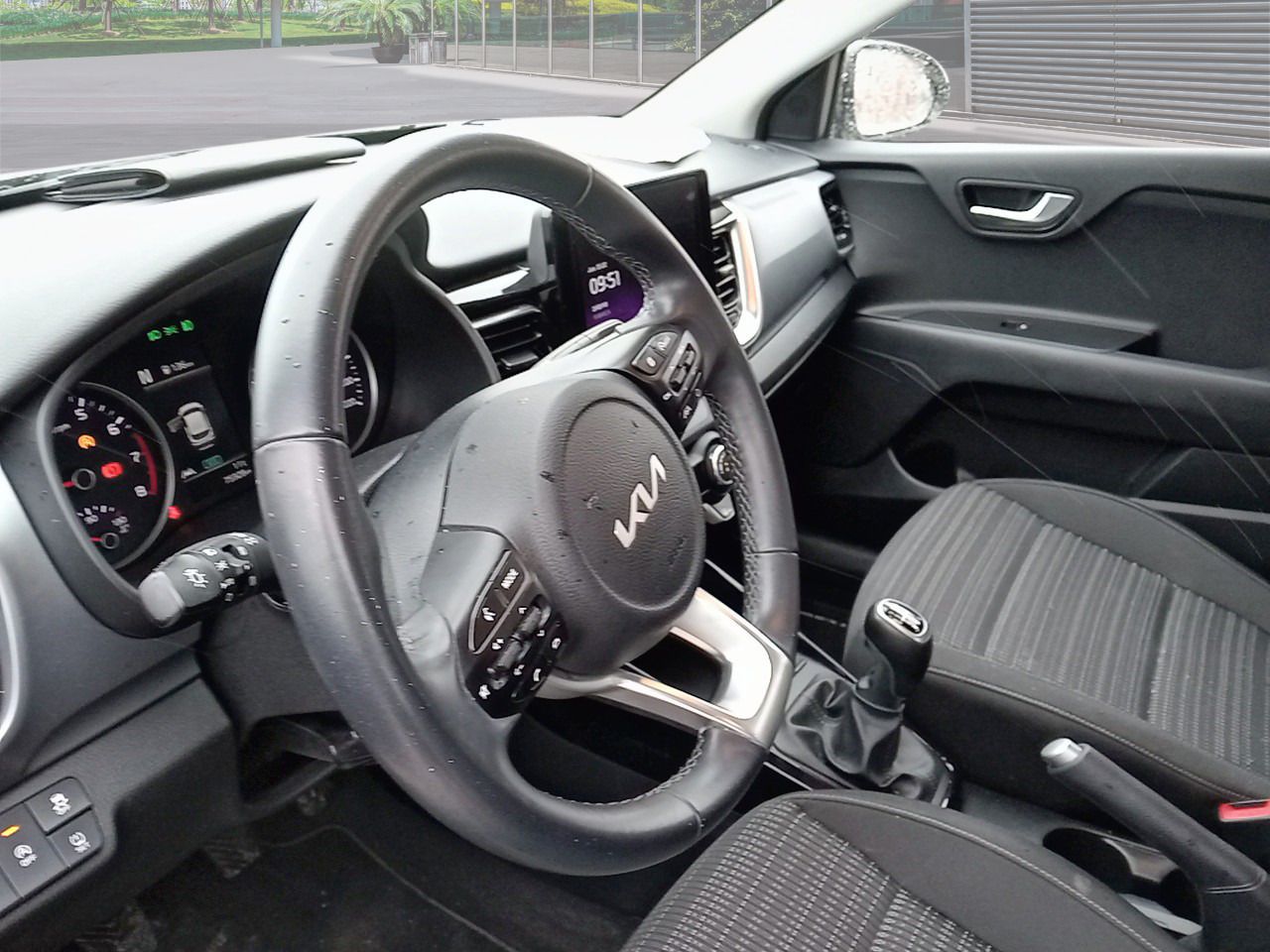 Kia Stonic 1.0 T-gdi 88kw (120cv) Mhev Imt Drive - Foto 2