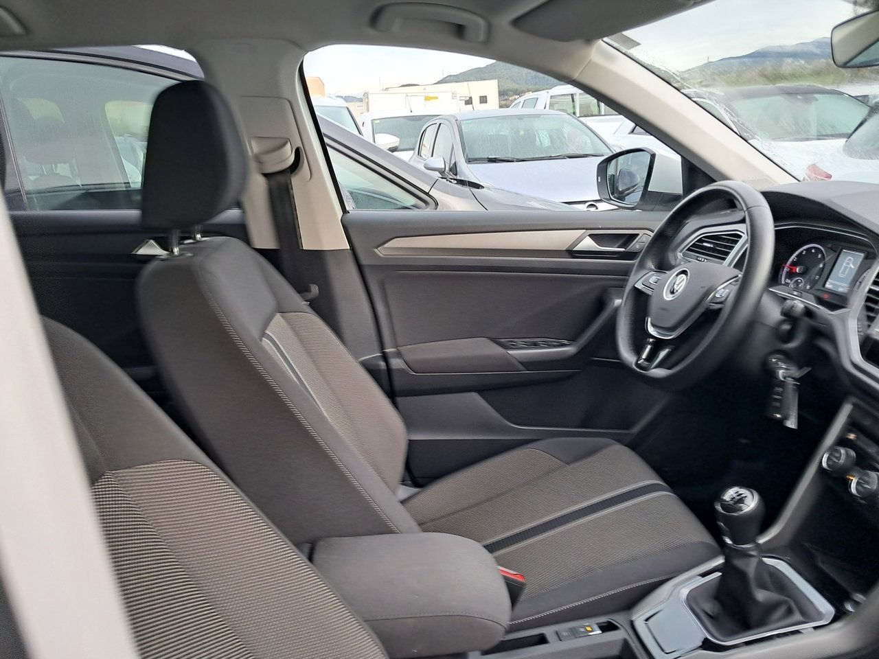 Volkswagen T-roc (o) Advance R-line 1.0 Tsi 81kw (110cv) - Foto 2